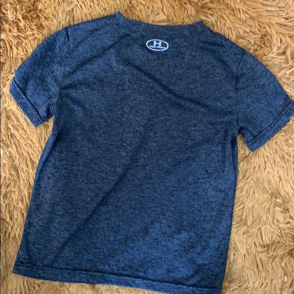UNDER ARMOUR polyester tee - Picture 3 of 3